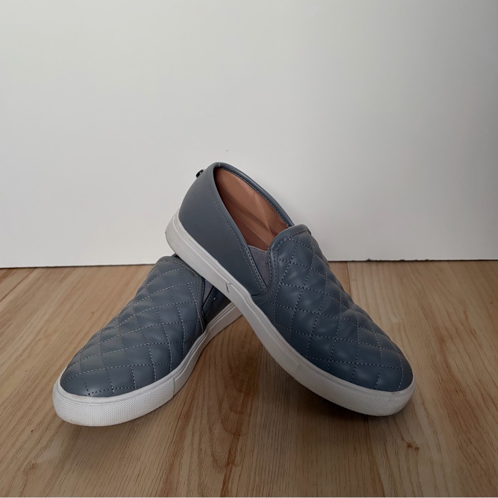 Steve Madden Quilted Gray Slip-On Sneakers Women’s 8M Casual Comfort